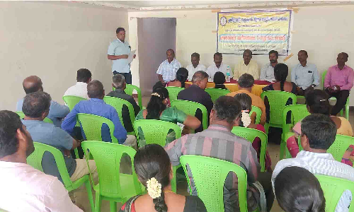 கிராம உதவியாளர் காலி பணியிடங்கள்  தேர்வு ஆணையம் மூலம் நிரப்ப வேண்டும்-  அரசு ஊழியர்கள் வலியுறுத்தல்