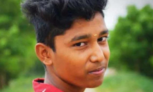 விழுப்புரம் அருகே விபத்து: மோட்டார் சைக்கிளில் சென்ற கல்லூரி மாணவர் லாரி மோதி பலி