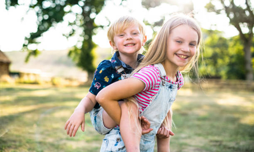 சகோதரி எனும் இரண்டாவது தாய்