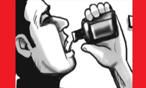 தொழிலாளி தற்கொலை