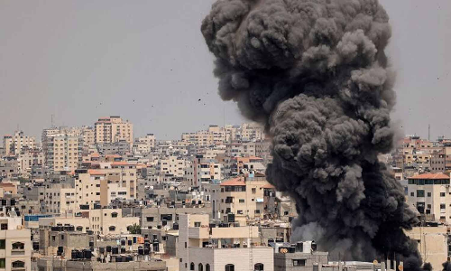 காஸா மீது இஸ்ரேல் தாக்குதல்- போராளி குழு தலைவர் உள்ளிட்ட 10 பேர் உயிரிழப்பு