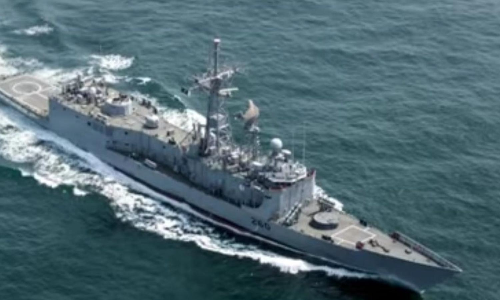 இந்திய கடல் எல்லைக்குள் நுழைந்த பாகிஸ்தான் போர் கப்பல் விரட்டி அடிப்பு