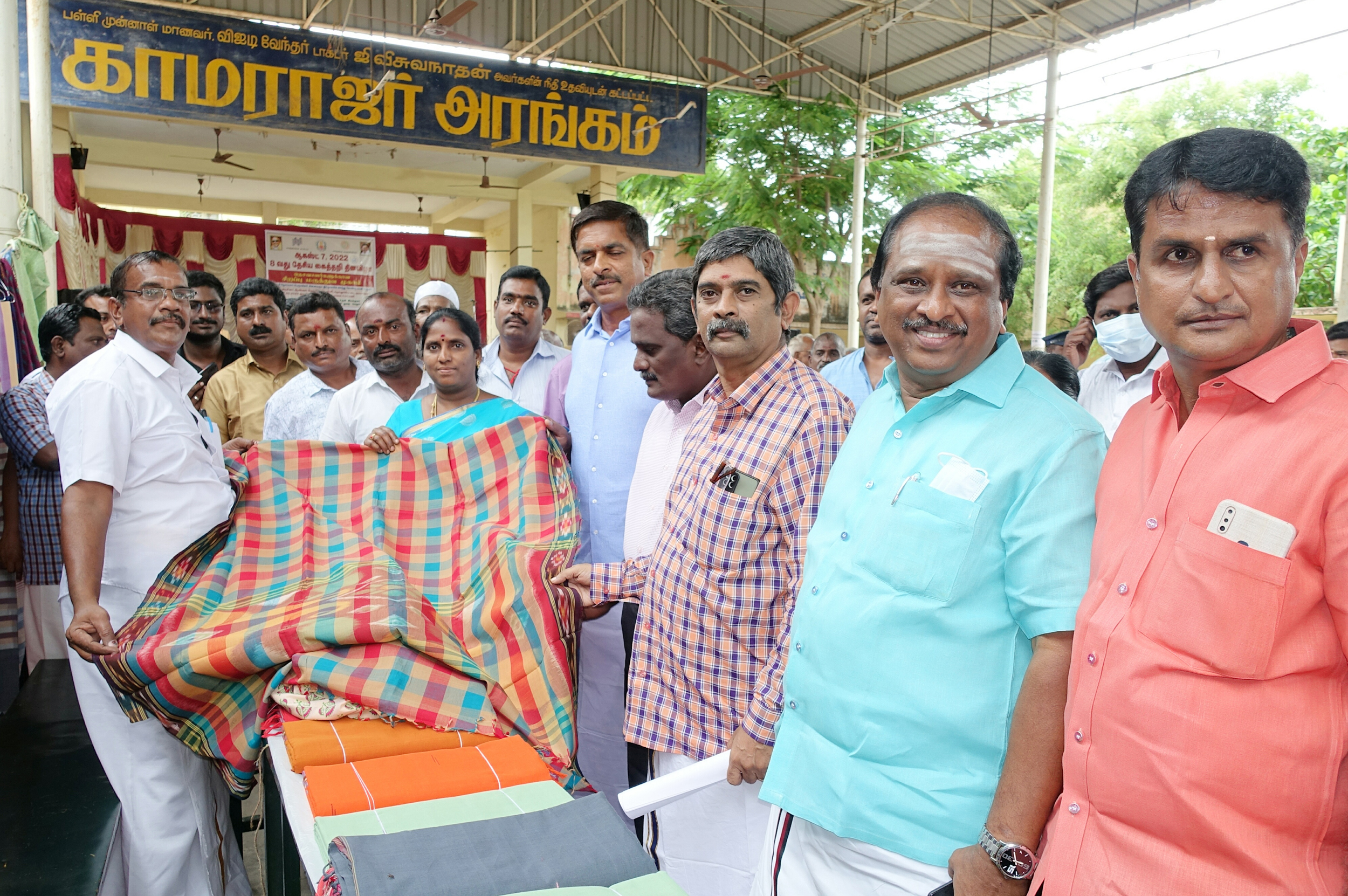 குடியாத்தத்தில் விரைவில் கைத்தறி ஜவுளி பூங்கா