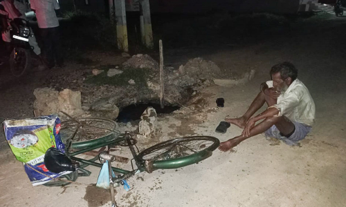 கடலூர் கூத்தப்பாக்கத்தில்    பாதாள சாக்கடை பள்ளத்தில் விழுந்த முதியவர்