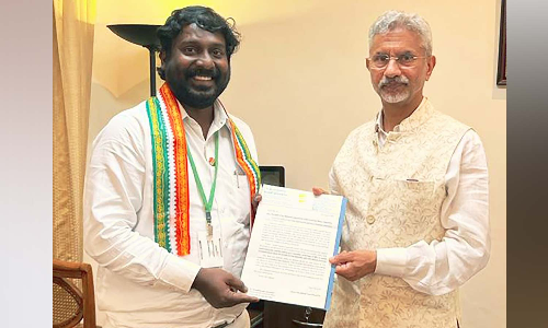 வெளிநாட்டு சிறைகளில் உள்ள தமிழக மீனவர்களை மீட்க வேண்டும்- வெளியுறவுத்துறை அமைச்சரிடம், விஜய் வசந்த் எம்.பி.கோரிக்கை