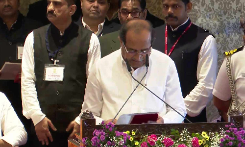 ஏக்நாத் ஷிண்டே தலைமையிலான அமைச்சரவை விரிவாக்கம்- 18 பேர் பதவியேற்பு