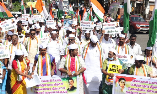 மத்திய, மாநில அரசுகளை கண்டித்து  புதுவை காங்கிரசார் பாதயாத்திரை