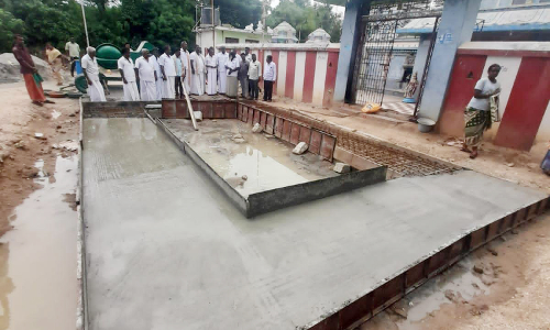 கொளத்தூர் கோவிலில் ராஜகோபுரம் கட்டும் பணி