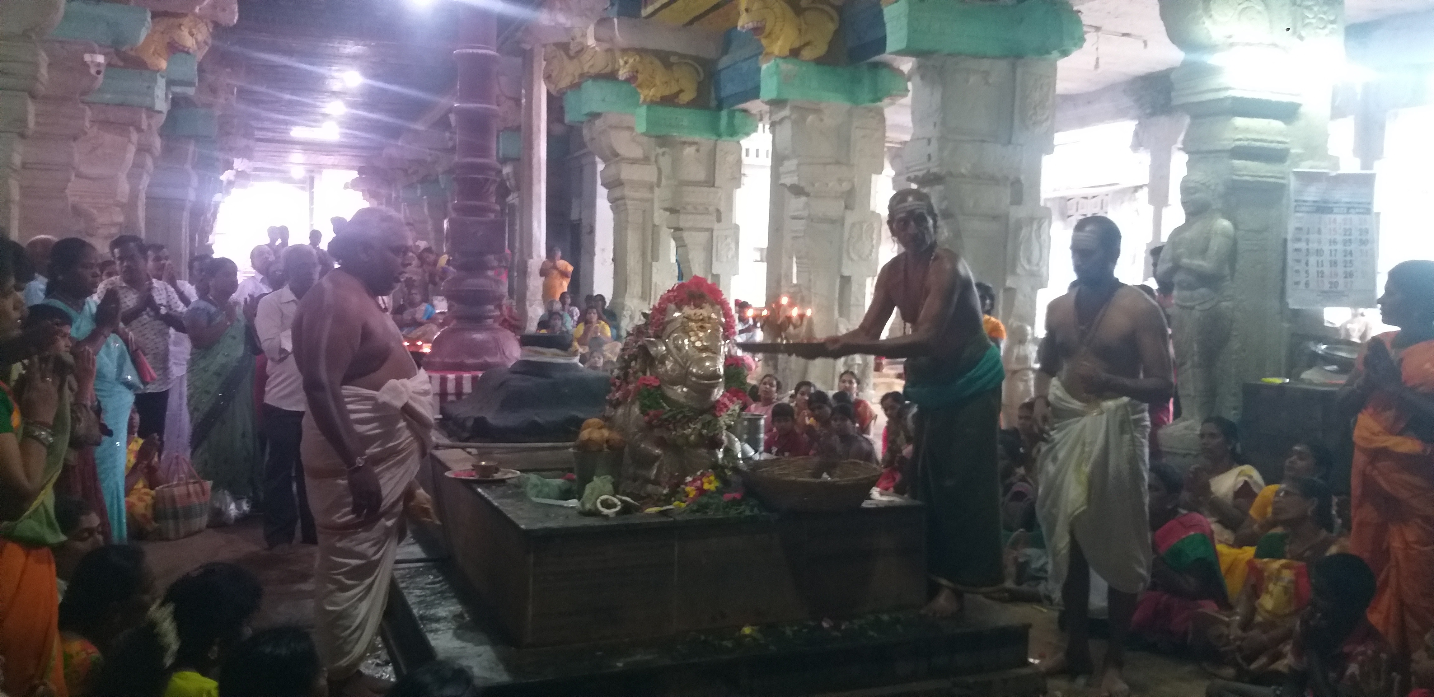 சிவன் கோவிலில் ஆடி மாத பிரதோஷ விழா