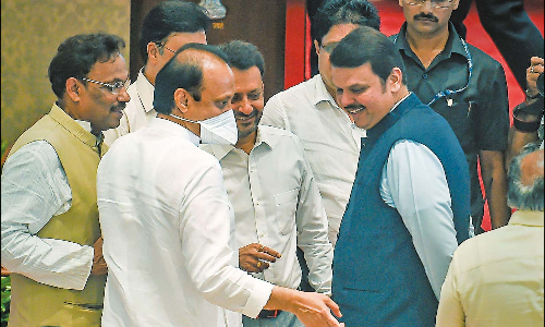 சஞ்சய் ரதோட்டுக்கு மந்திரி பதவி வழங்கியது ஏன்?: ஷிண்டே விளக்கம்