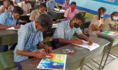 குடிமங்கலத்தில் ஓவியப்போட்டி