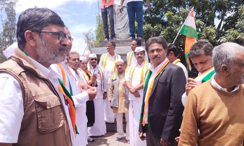 கோத்தகிரியில் காங்கிரசார் பாதயாத்திரை