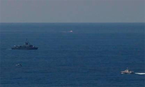 கிரீஸ் கடற்பகுதியில் அகதிகள் படகு கவிழ்ந்தது- 50 அகதிகள் மாயம்