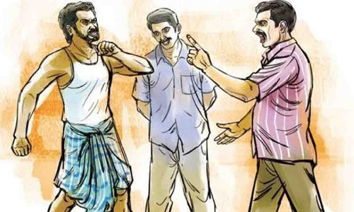 பல்லடத்தில் இரு தரப்பினர் மோதல்