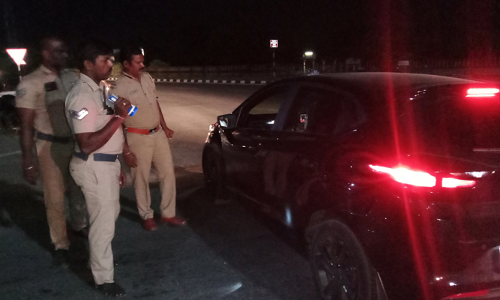 திண்டிவனத்தில் அதிரடி: போதை பொருட்கள் கடத்தலை தடுக்க விடிய விடிய வாகன சோதனை