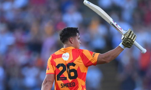 100 பந்துகள் தொடர்- சாதனை படைத்த இங்கிலாந்து இளம் வீரர்