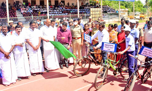 பாளையில் போதை பொருட்களுக்கு எதிரான விழிப்புணர்வு சைக்கிள் பேரணி