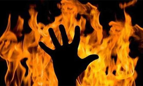 தீ விபத்தில் உடல் கருகி முதியவர் பலி