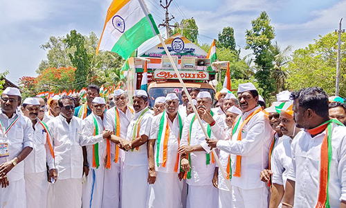 காங்கிரஸ் கட்சியினர் பாதயாத்திரை தொடக்கம்