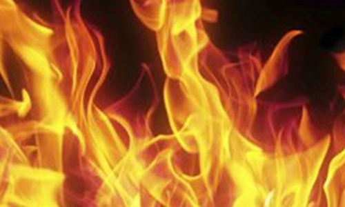 மறுபிறவி எடுப்பதற்காக தீக்குளித்த கல்லூரி மாணவர் உயிரிழப்பு