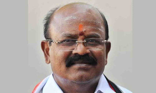 அ.தி.மு.க.வினர் வீடுகளில் தேசிய கொடியை பறக்க விட வேண்டும் - பொள்ளாச்சி ஜெயராமன் எம்.எல்.ஏ., அறிக்கை