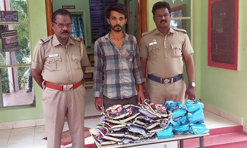 திருக்கோவிலூர் அருகே  பஸ்சில் போதை ெபாருட்கள் கடத்திய வாலிபர் கைது