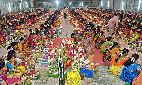 1008 திருவிளக்கு பூஜை