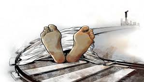 ரெயில்வே தண்டவாளத்தில் பிணமாக கிடந்த தொழிலாளி ரெயில்வே தண்டவாளத்தில் பிணமாக கிடந்த தொழிலாளி