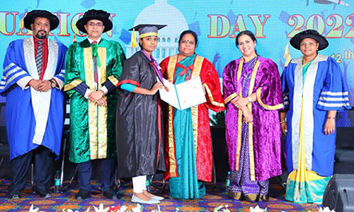 325 மாணவர்களுக்கு பட்டமளிப்பு விழா