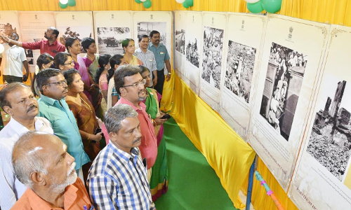 மதுரை ரயில் நிலையத்தில் சுதந்திர தின செல்பி பாயிண்ட்