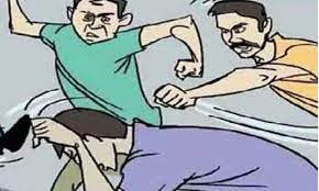 சொத்து தகராறில் விவசாயி மீது தாக்குதல் - 4 பேர் மீது வழக்கு சொத்து தகராறில் விவசாயி மீது தாக்குதல் - 4 பேர் மீது வழக்கு