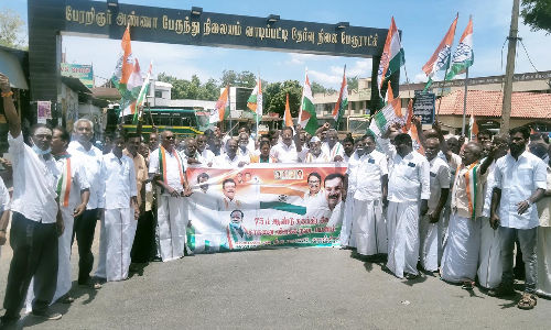 காங்கிரசார் பாதயாத்திரை