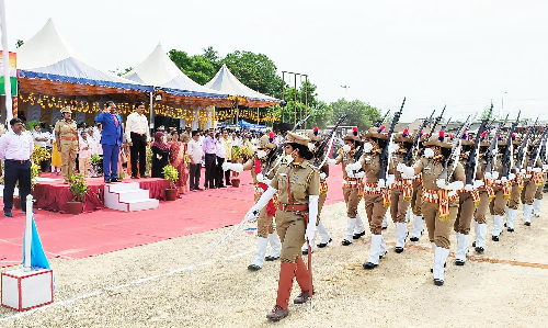 ராணிப்பேட்டையில் சுதந்திர தினவிழா கொண்டாட்டம்