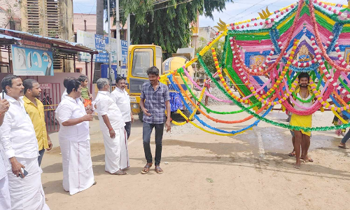 ஜலசந்திர மகாமாரியம்மன் கோவிலில் பால்குட வழிபாடு