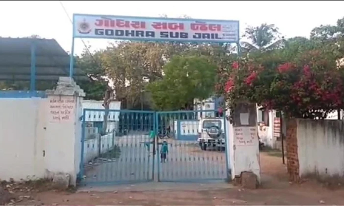 ஆயுள் தண்டனை கைதிகள் 11 பேர் விடுதலை: குஜராத் அரசு நடவடிக்கையால் பரபரப்பு