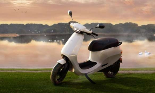 ஓலா S1 முன்பதிவு துவக்கம் - அறிமுக விலை எவ்வளவு தெரியுமா?