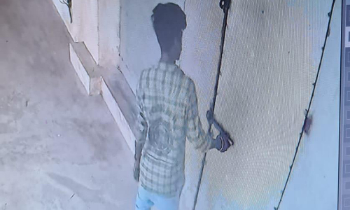 எலக்ட்ரிக்கல் பொருட்கள் திருட்டு