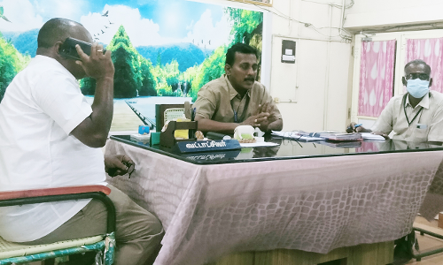 நடைபாதை ஆக்கிரமிப்புகளை அகற்றக்கோரி வேண்டுகோள்