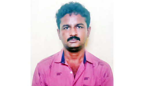 அம்மன் கோவிலில் நகை திருட்டு- வாலிபர் கைது