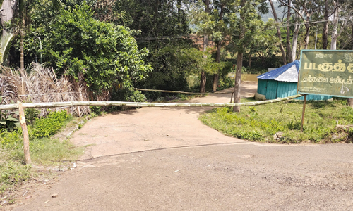 கல்வராயன்மலையில் படகு குளத்துக்கு செல்ல  சுற்றுலா பயணிகளுக்கு தடை