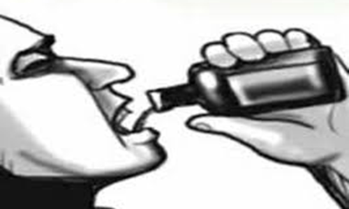 மதுவில் விஷம் கலந்து குடித்து வாலிபர் தற்கொலை