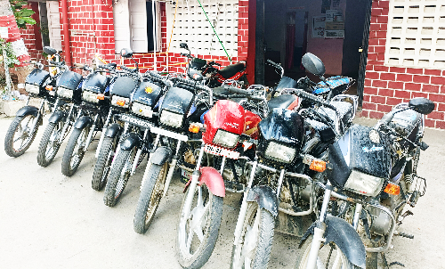 பைக் திருடிய கட்டிட தொழிலாளி கைது