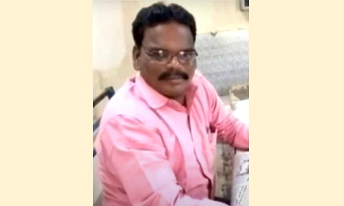 மாணவிகளுக்கு பாலியல் தொல்லை... தமிழ் ஆசிரியரை டிஸ்மிஸ் செய்தது பள்ளி நிர்வாகம்