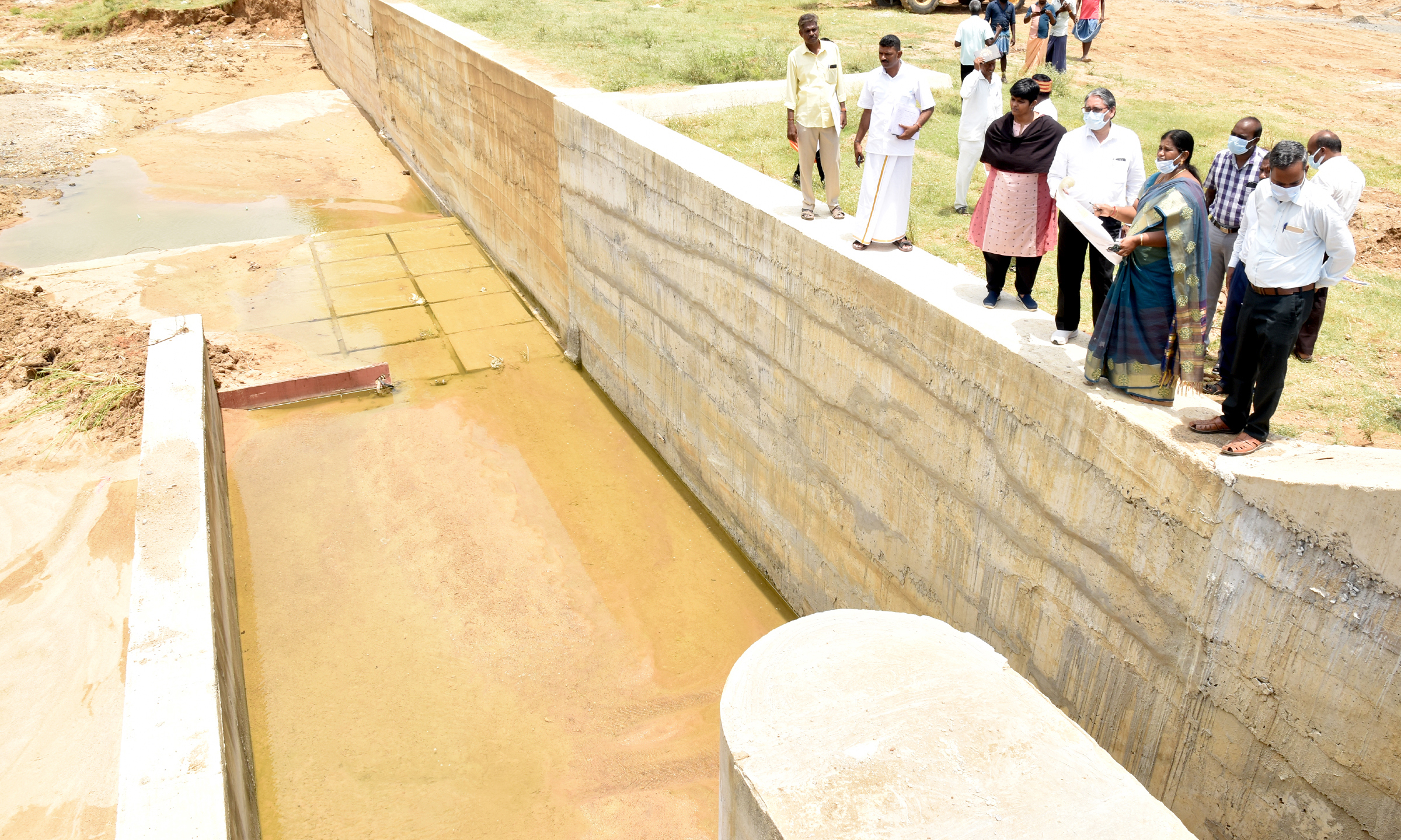 ரூ.10 கோடியில் பொய்யூர் மருதையாற்றின் குறுக்கே தடுப்பணை பணிகள் ரூ.10 கோடியில் பொய்யூர் மருதையாற்றின் குறுக்கே தடுப்பணை பணிகள்