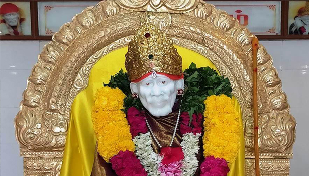 சாய்பாபா கோவிலில் சிறப்பு பூஜை, வழிபாடு