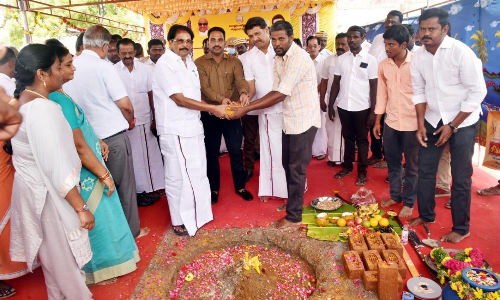 ரூ.6.16 கோடியில் பணிமனை-சுற்றுலா மாளிகை: அமைச்சர்  சாத்தூர் ராமச்சந்திரன்  தொடங்கி வைத்தார்