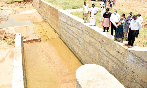 ரூ.10 கோடியில் பொய்யூர் மருதையாற்றின் குறுக்கே தடுப்பணை பணிகள்