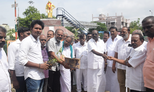 ஜி.கே.மூப்பனார் பிறந்தநாள் விழா - த.மா.கா.வினர் கொண்டாட்டம்