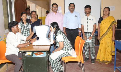 இலவச கண் சிகிச்சை முகாம்