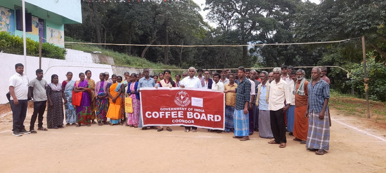 கோத்தகிரி அருகே விவசாயிகளுக்கான கருத்தரங்கு கூட்டம் கோத்தகிரி அருகே விவசாயிகளுக்கான கருத்தரங்கு கூட்டம்